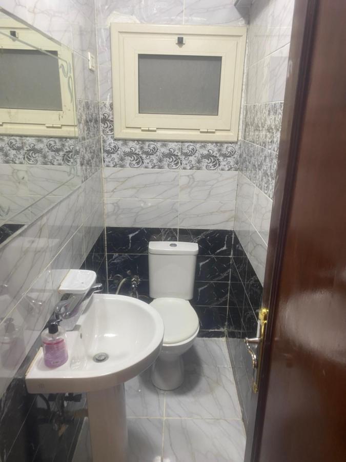 النزهه 1 برج الؤلؤه بجوار مطار القاهره *